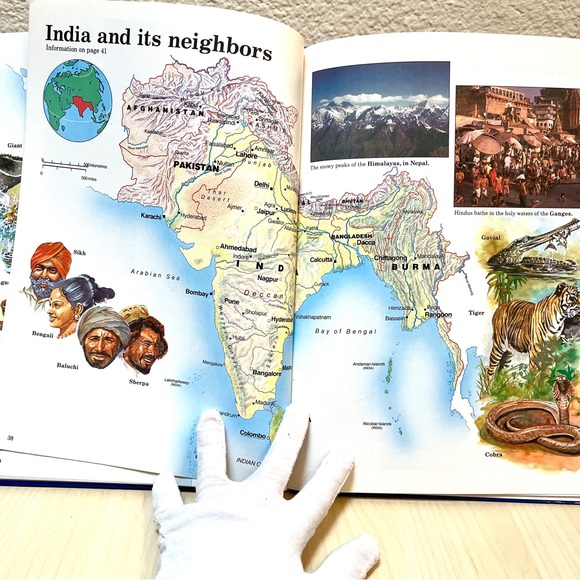 Junior Picture Atlas. Hardcover. EUC. - Picture 9 of 9